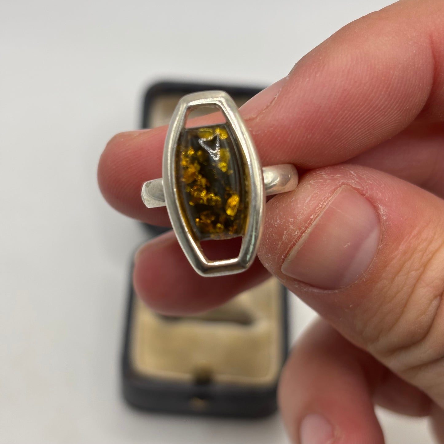 Silver Green Amber Ring (P)