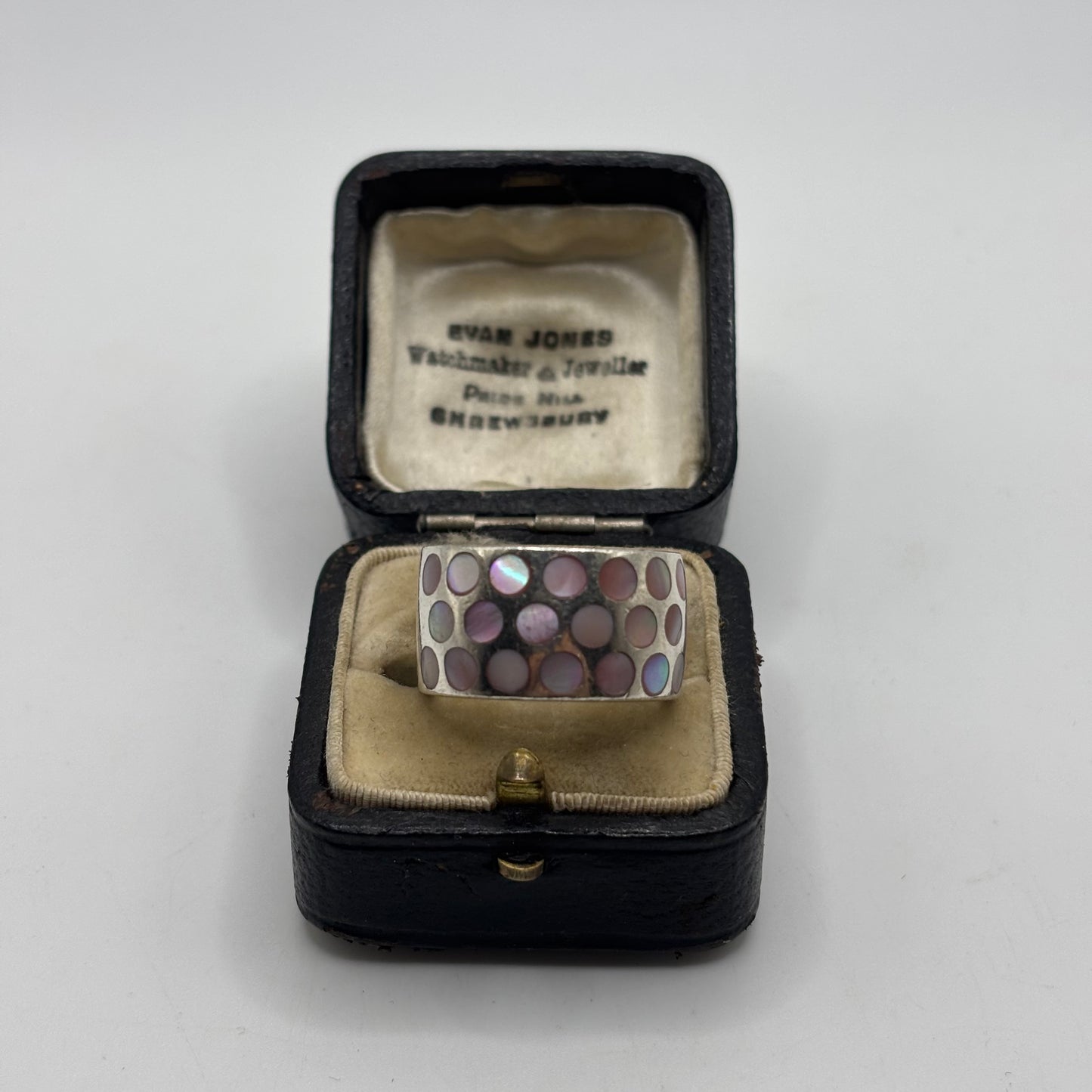 Silver Heavy Pearl Band Ring (O)