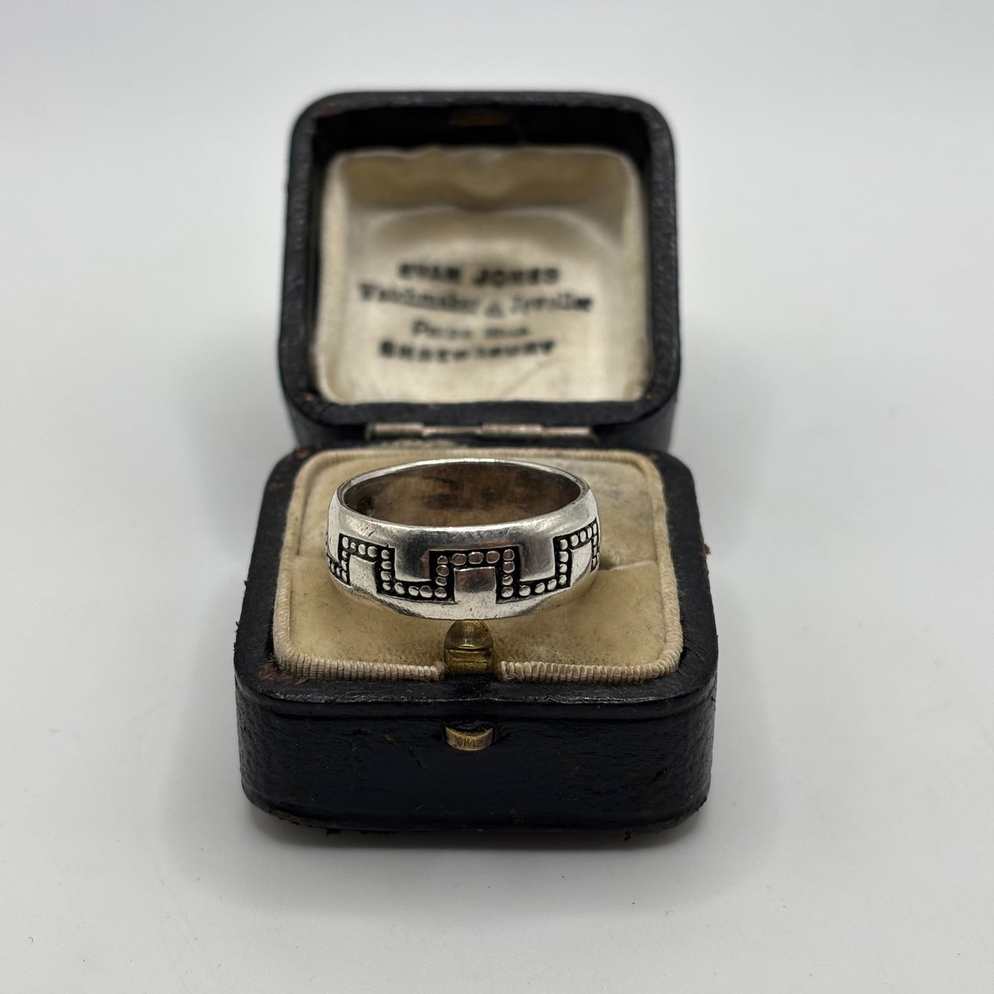 Silver Heavy Band Ring (R)