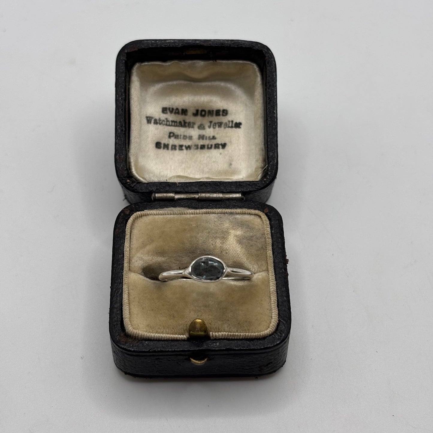 Silver Iolite Ring (O)