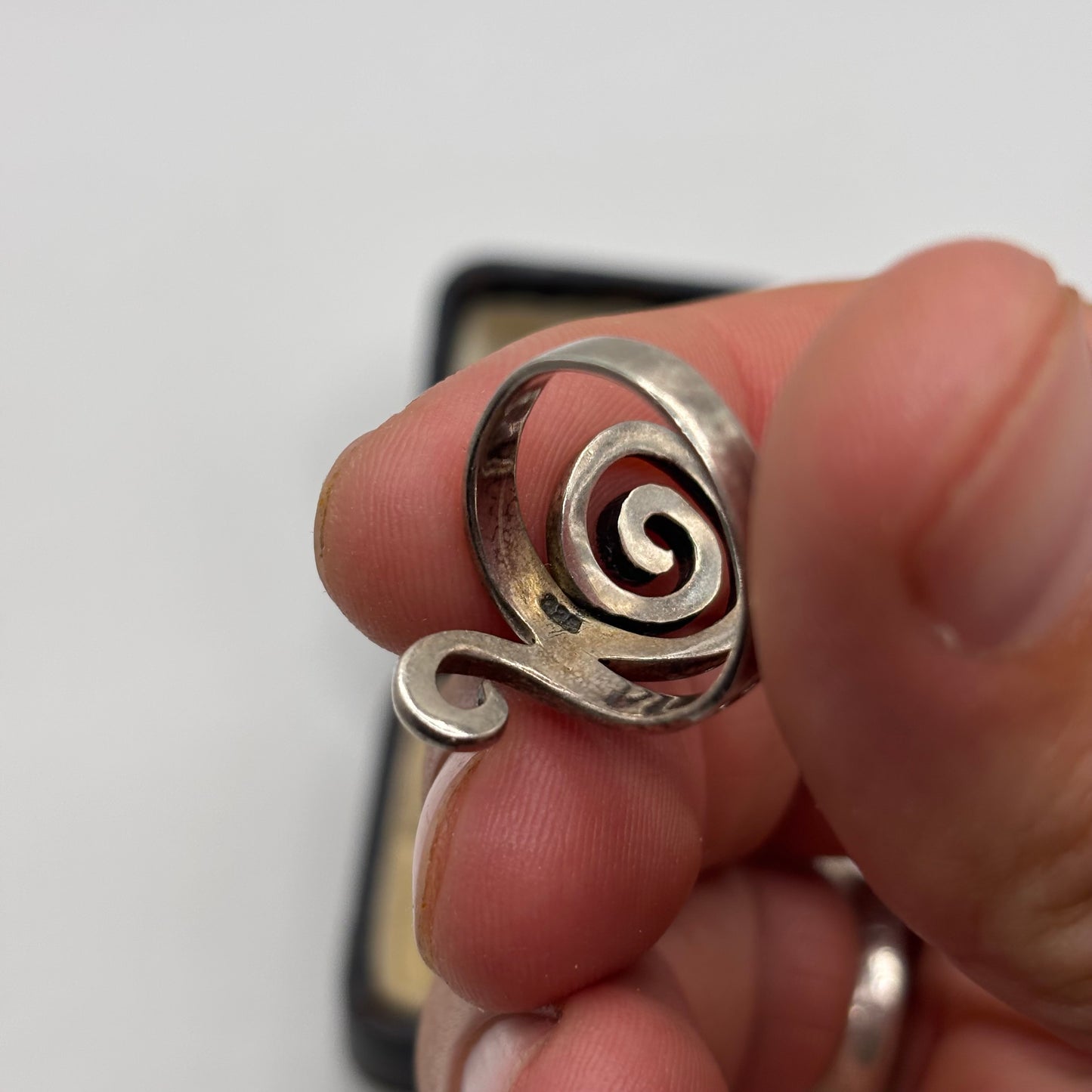 Silver Swirl Ring (N)