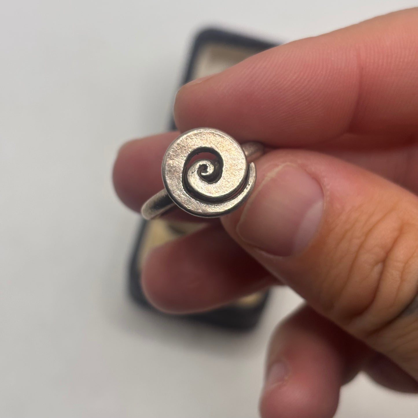 Silver Swirl Ring (L)