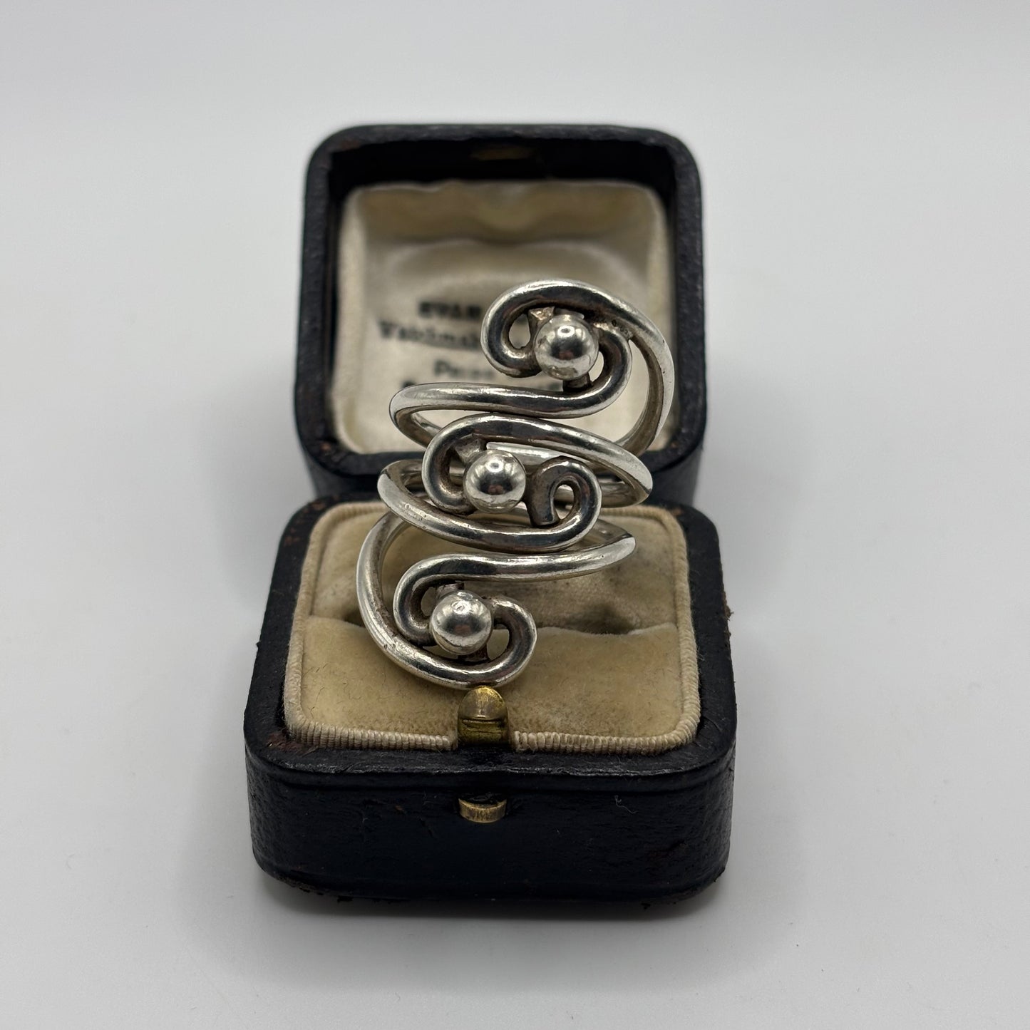 Silver Heavy Abstract Ring (P)