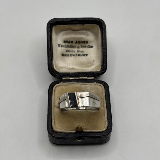 Silver Onyx Signet Ring (V)