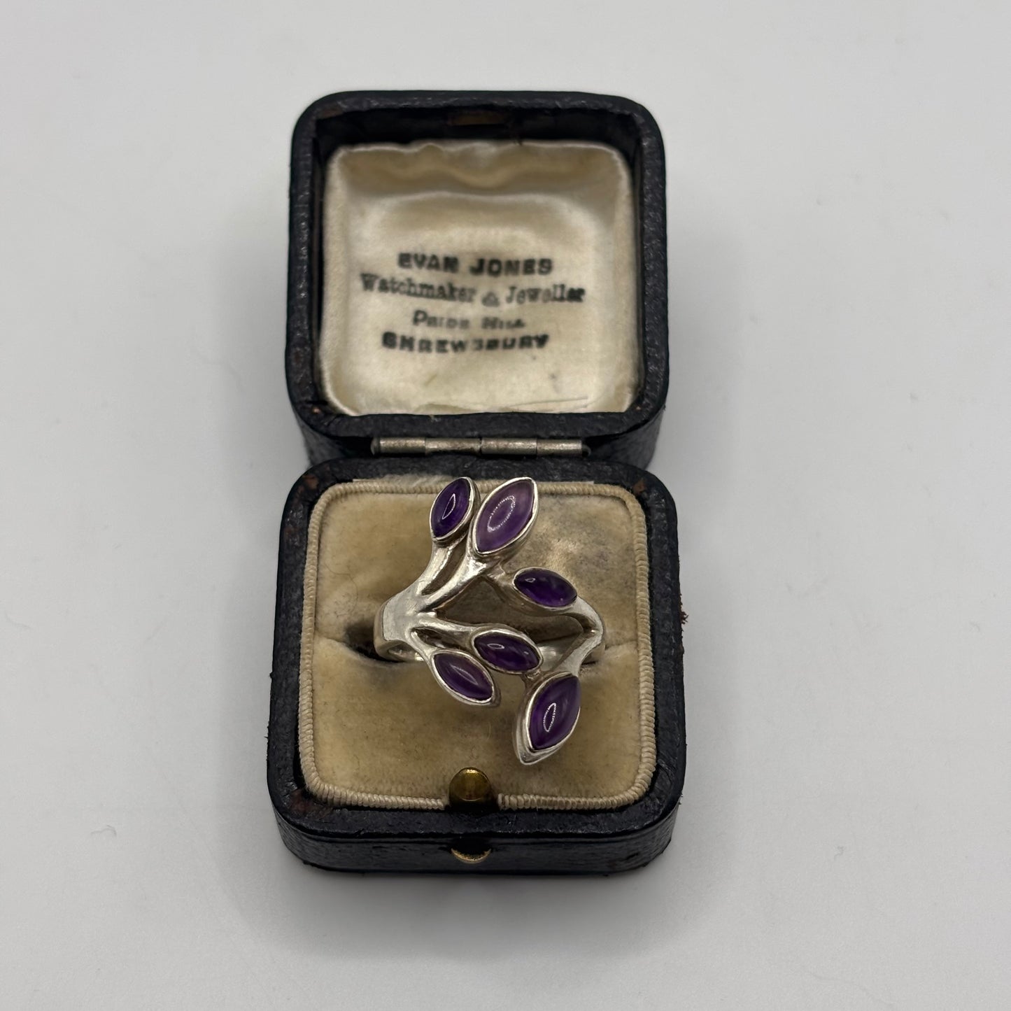 Silver Amethyst Ring (P)