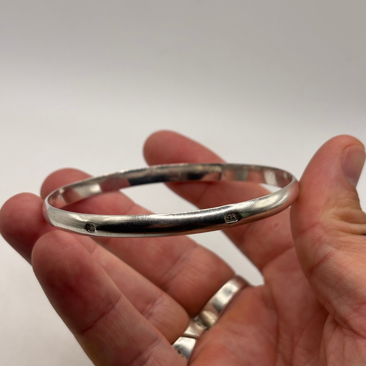 Silver Hallmarked Stamped Bangle (67mm)