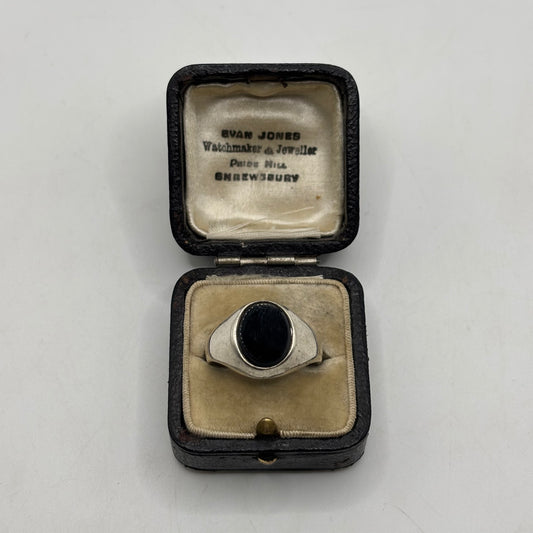 Silver Signet Onyx Ring (U)