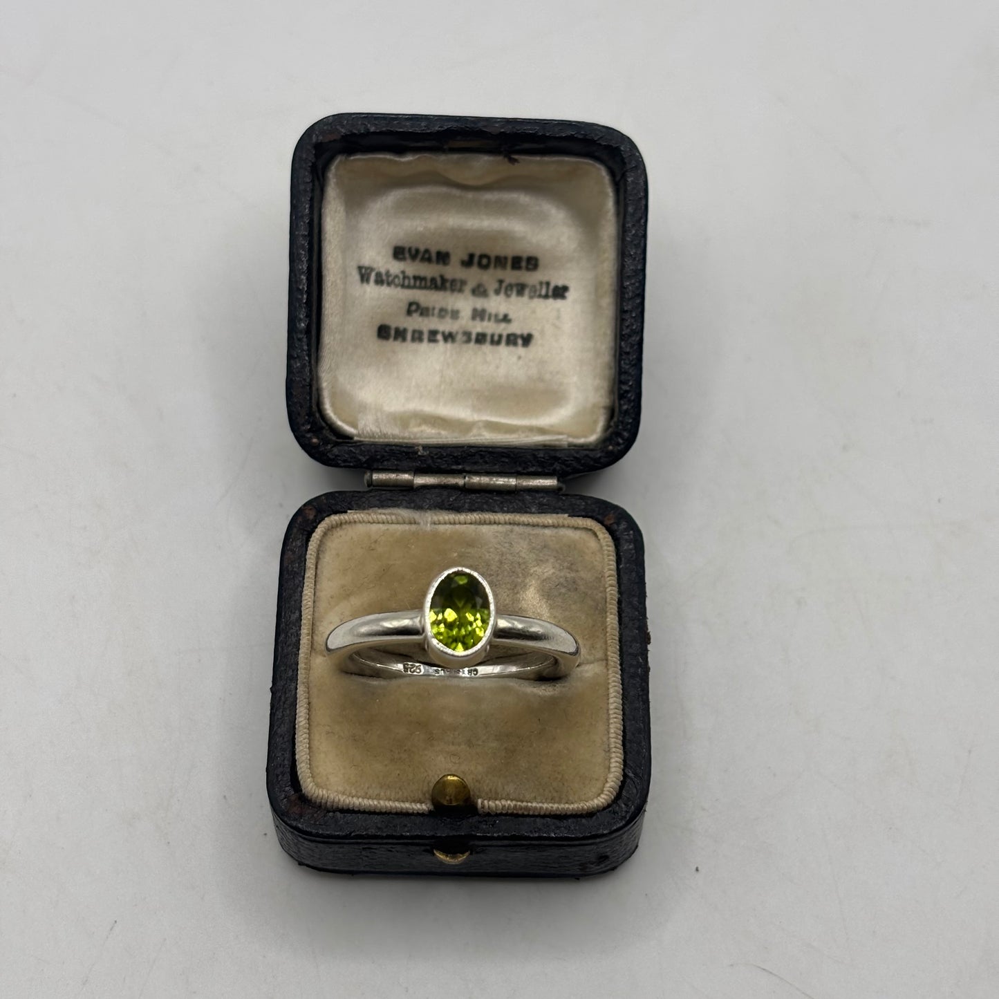 Silver Peridot Ring (T)