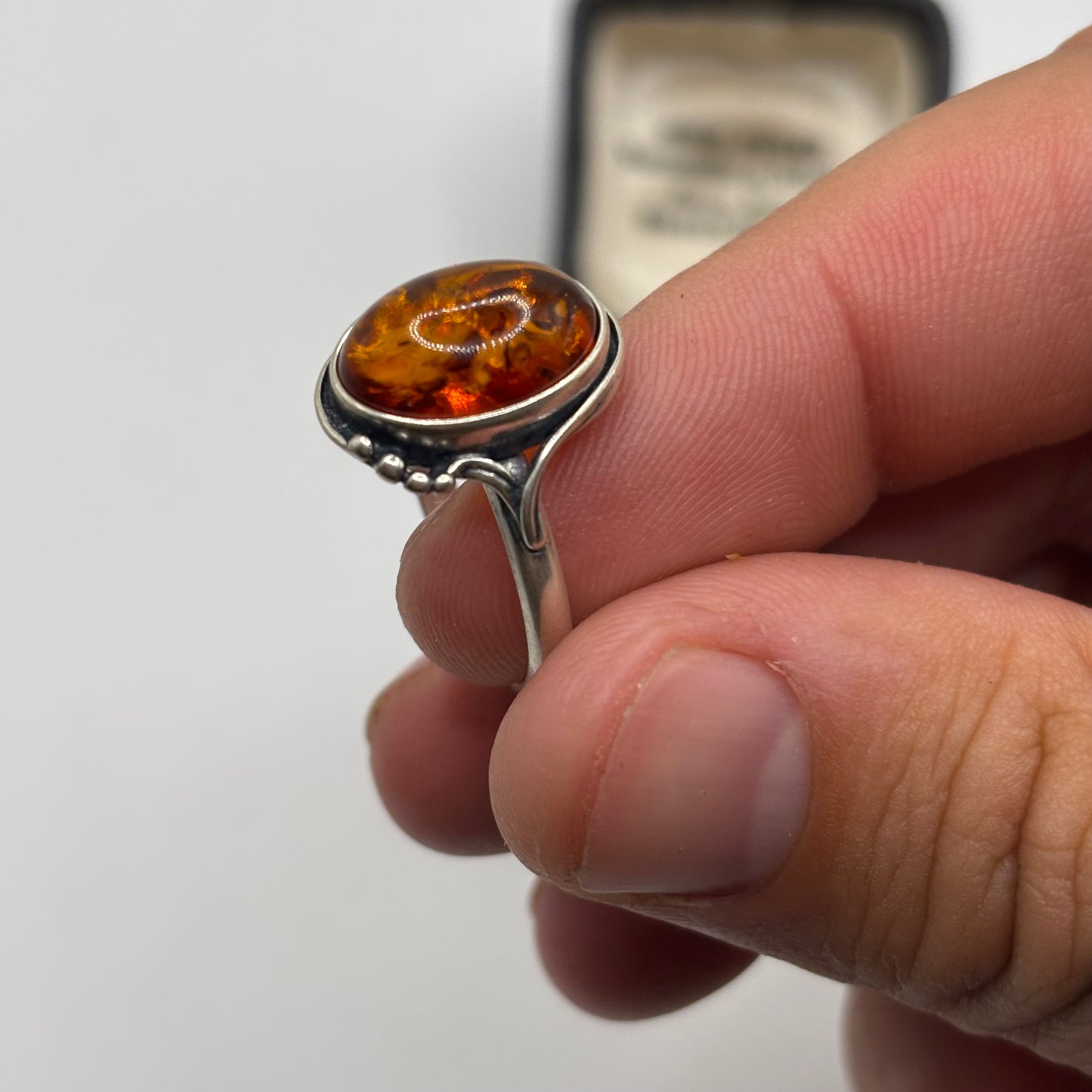 Silver Amber Ring (R)