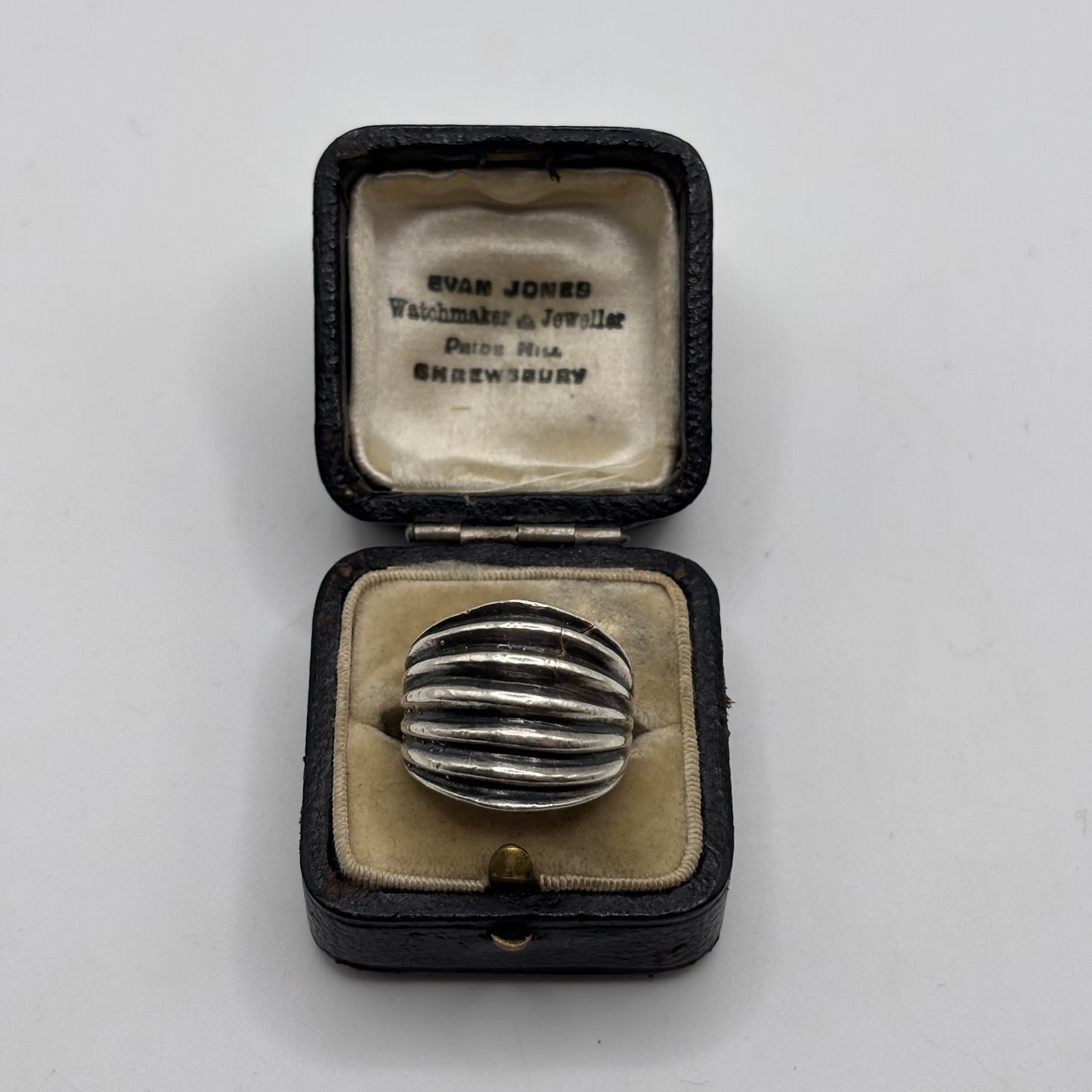 Silver Band Ring (N)
