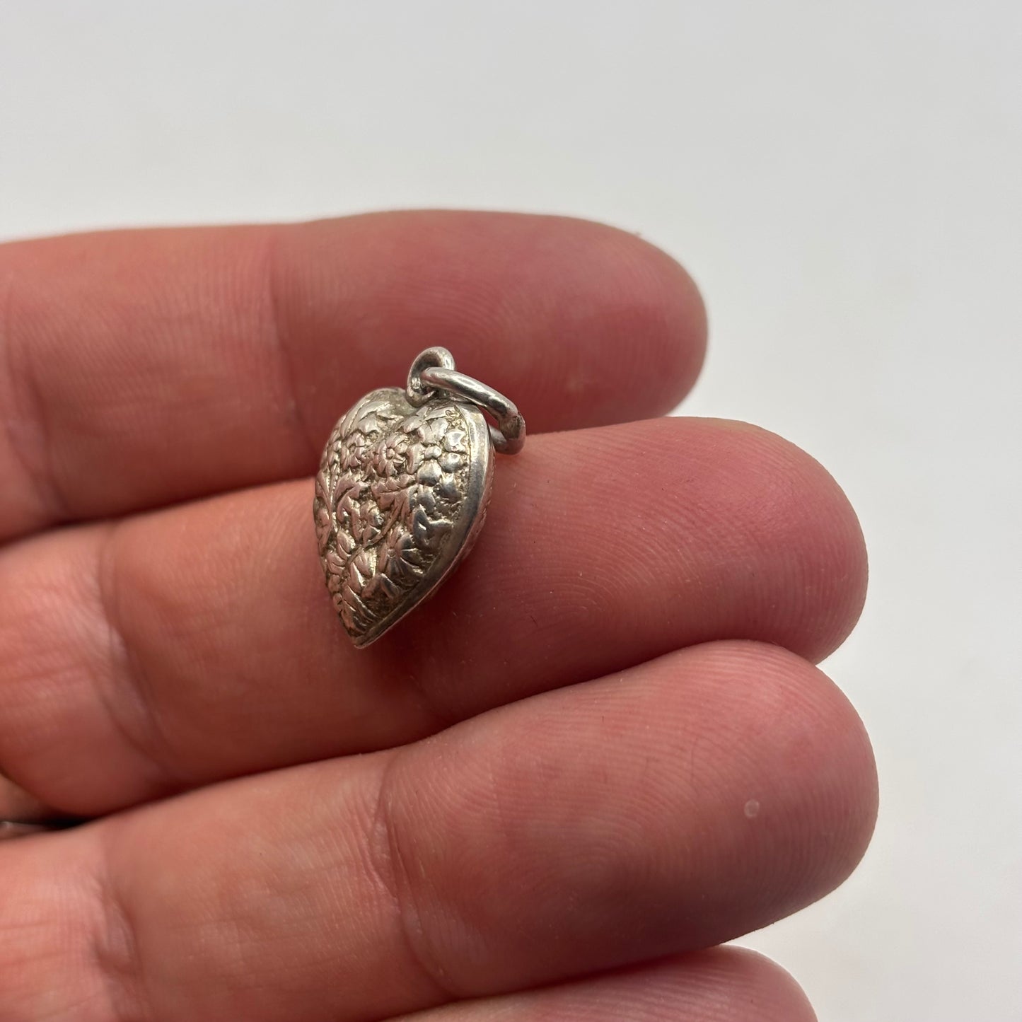 Silver Victorian Heart Pendant