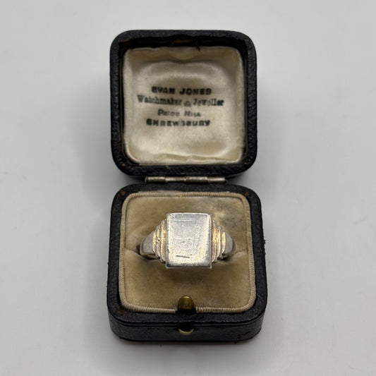 Silver Signet Ring (S)