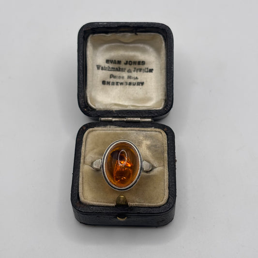 Silver Amber Ring (Q)