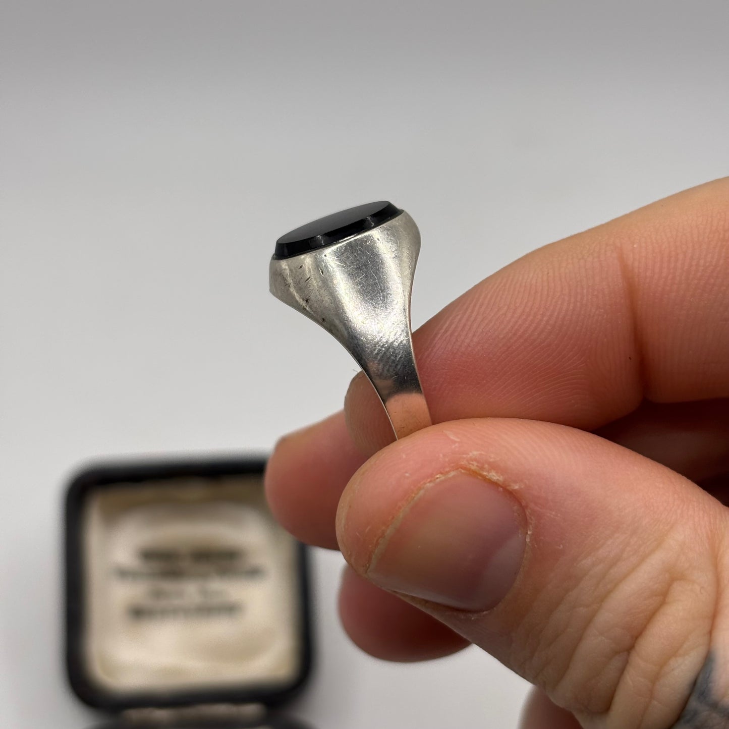 Silver Signet Onyx Ring (U)