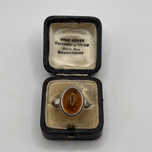 Silver Amber Ring (O)
