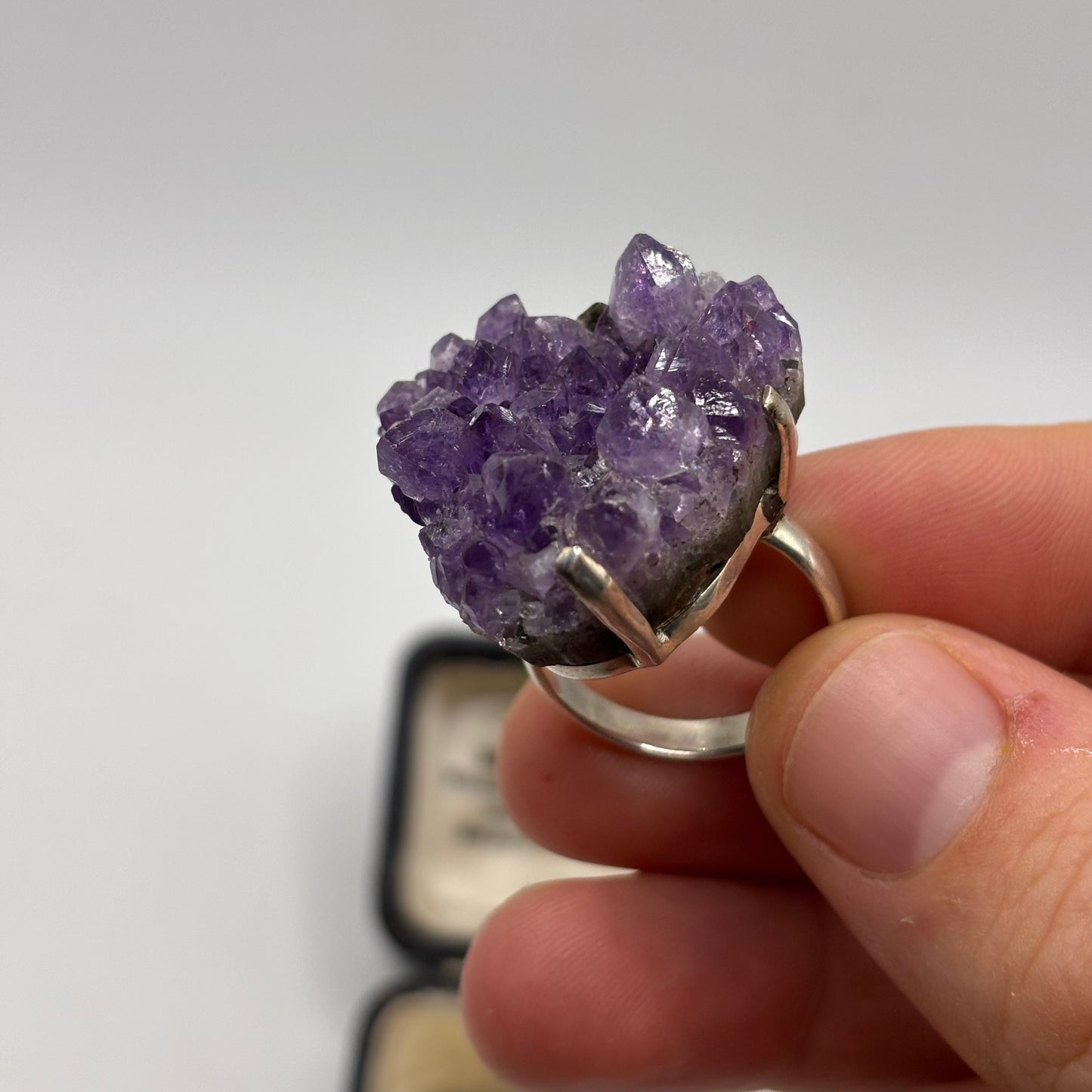 Silver Beautiful Amethyst Geode Ring