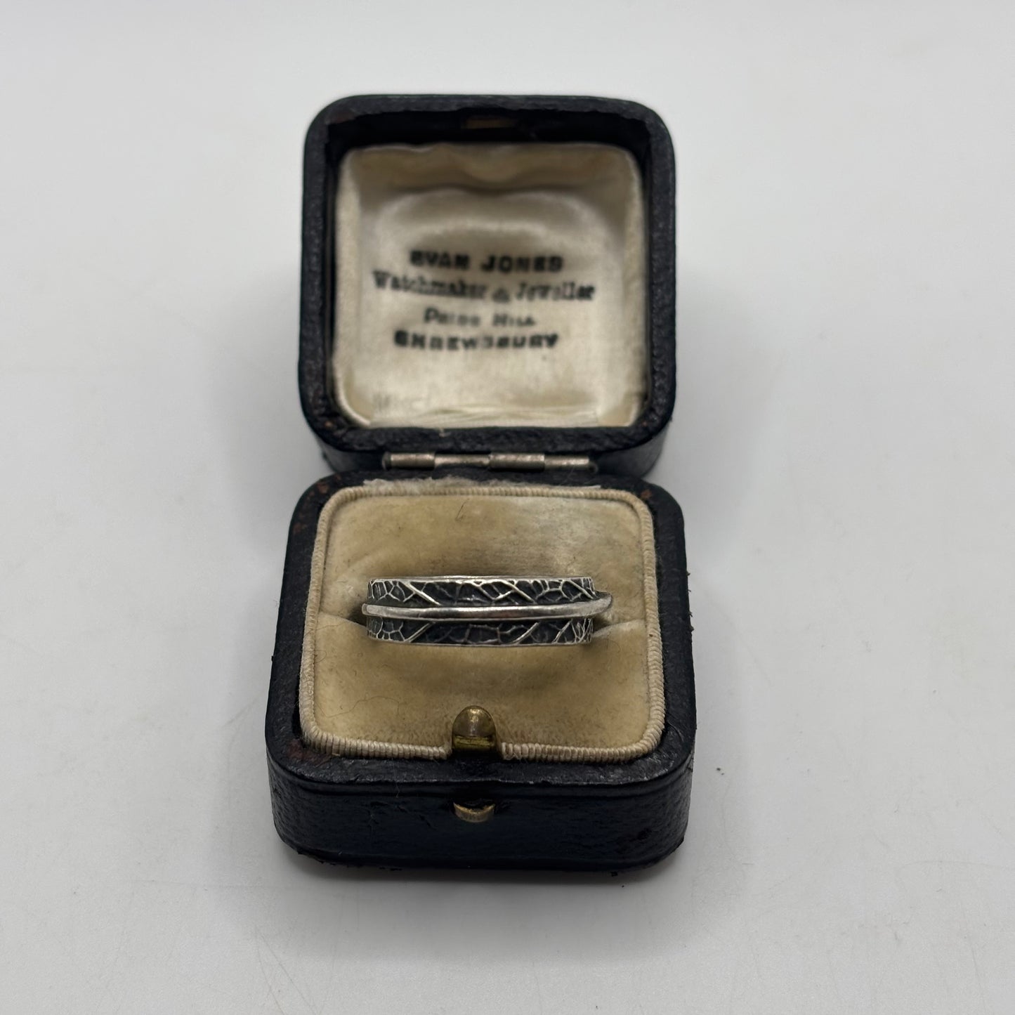 Silver Leaf Band Ring