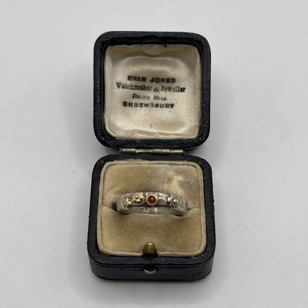 Silver Talma Keshet Garnet Flower Ring (N 1/2)