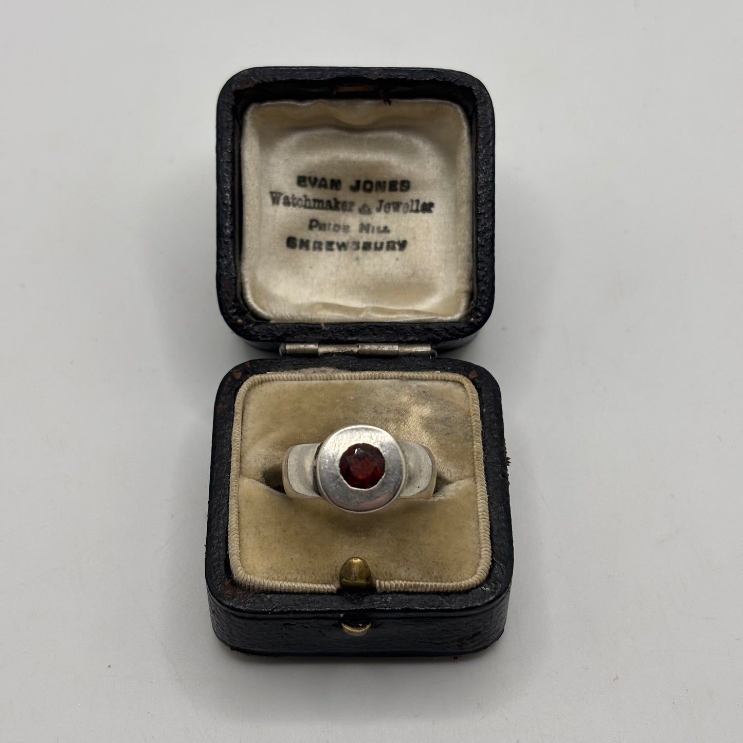 Silver Garnet Ring (M)