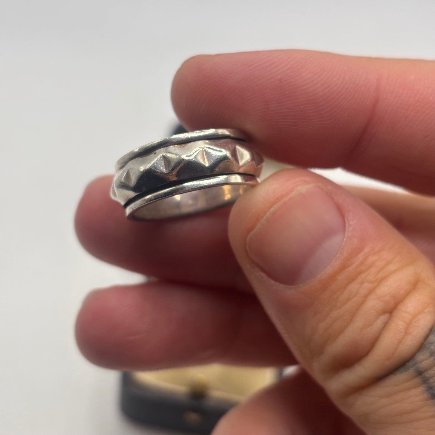 Silver Spinner Ring (O)