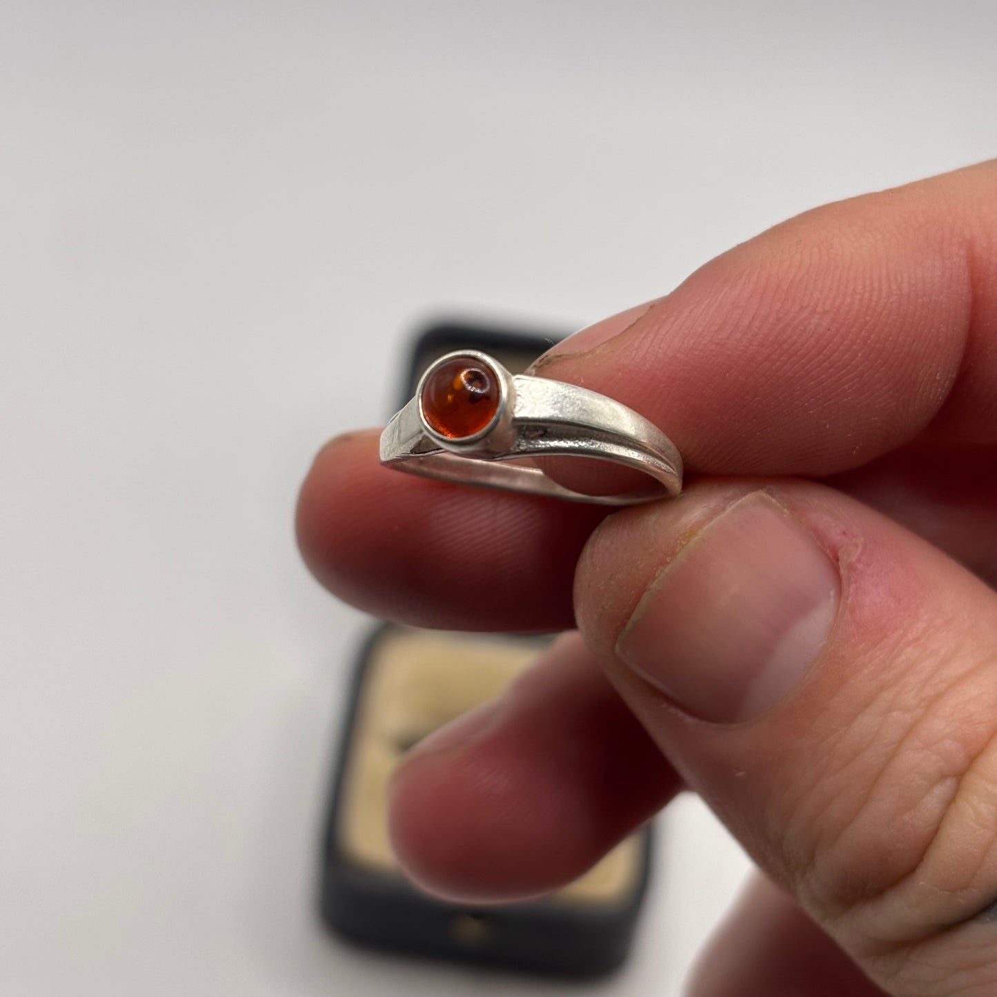 Silver Amber Ring (N 1/2)