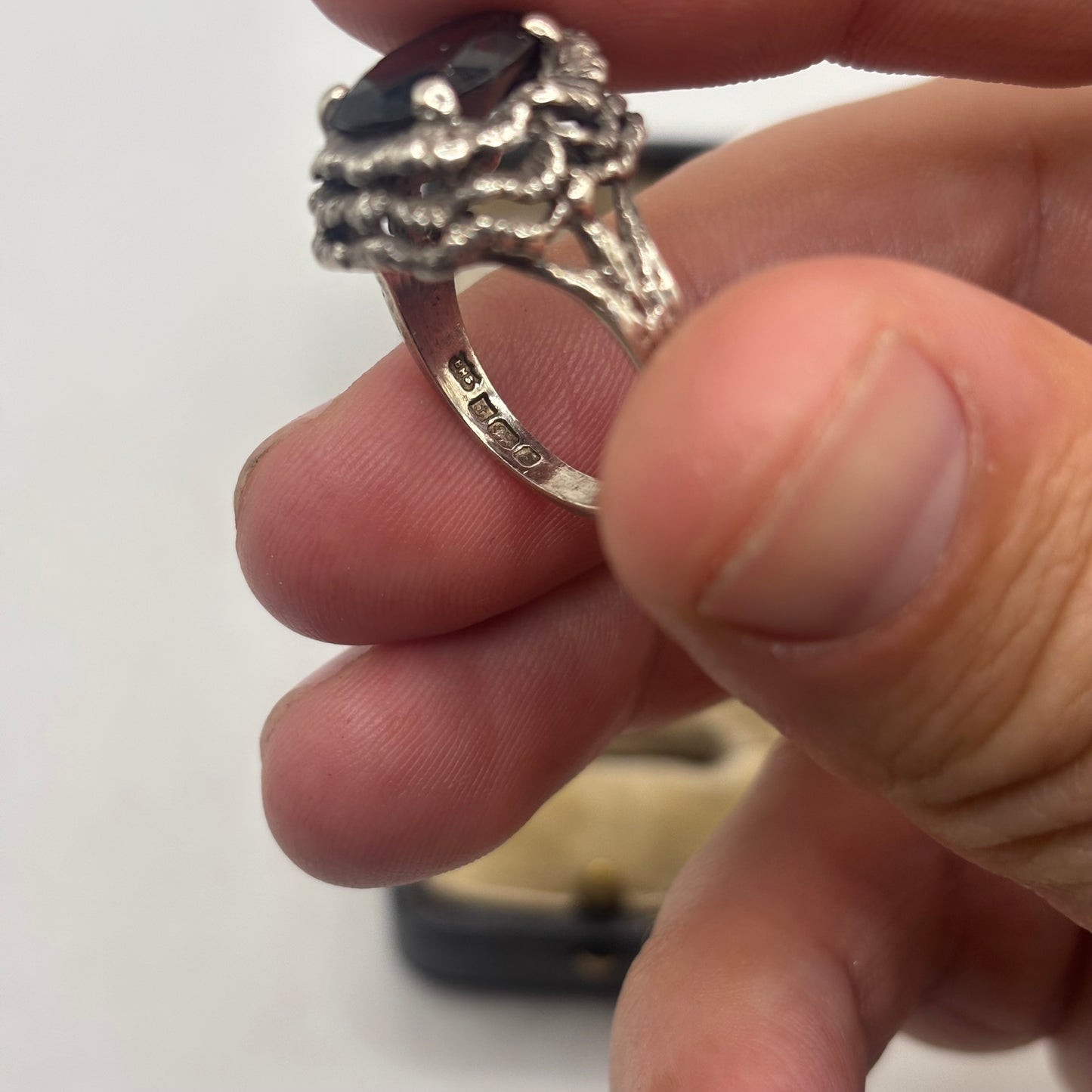 Silver Vintage Garnet Ring (N)