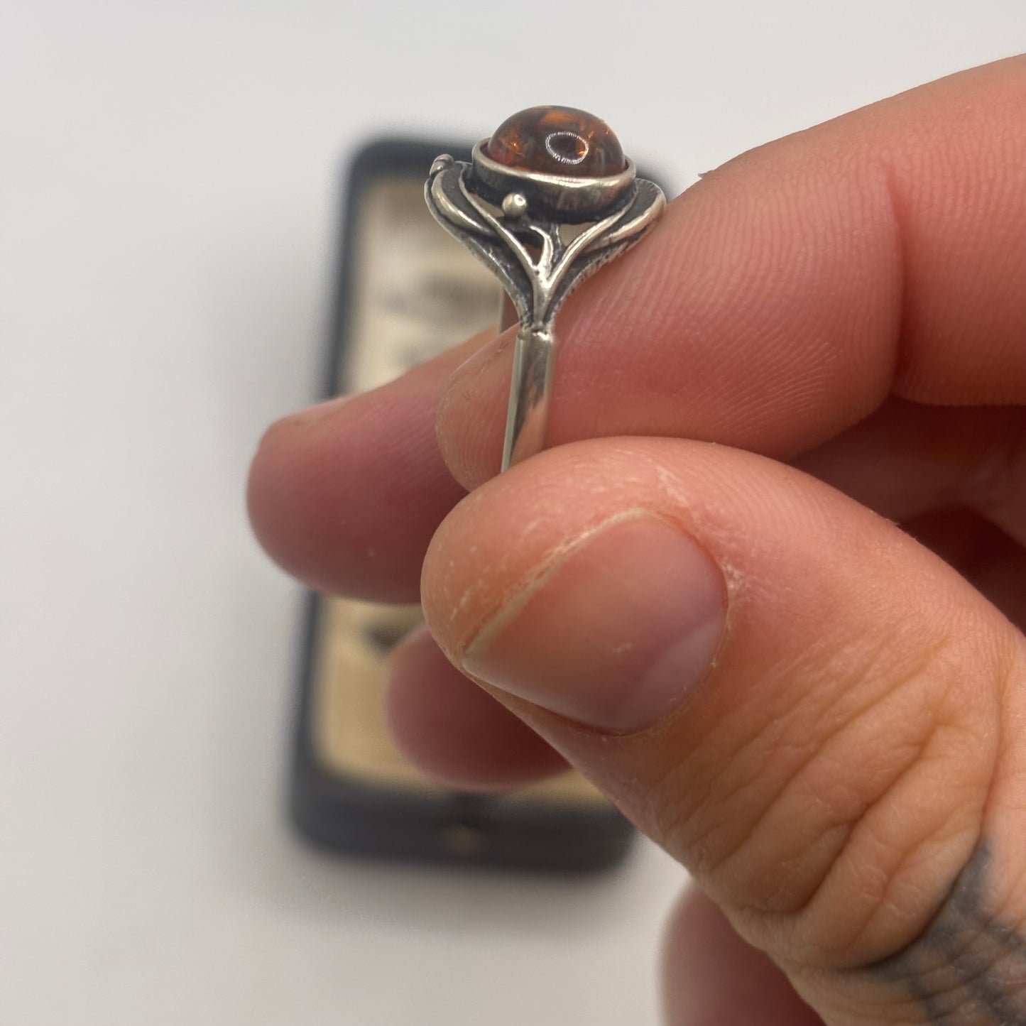 Silver Amber Ring (O)