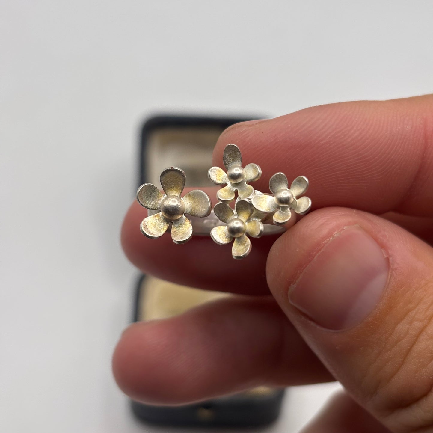 Silver Chunky Flower Ring (N)