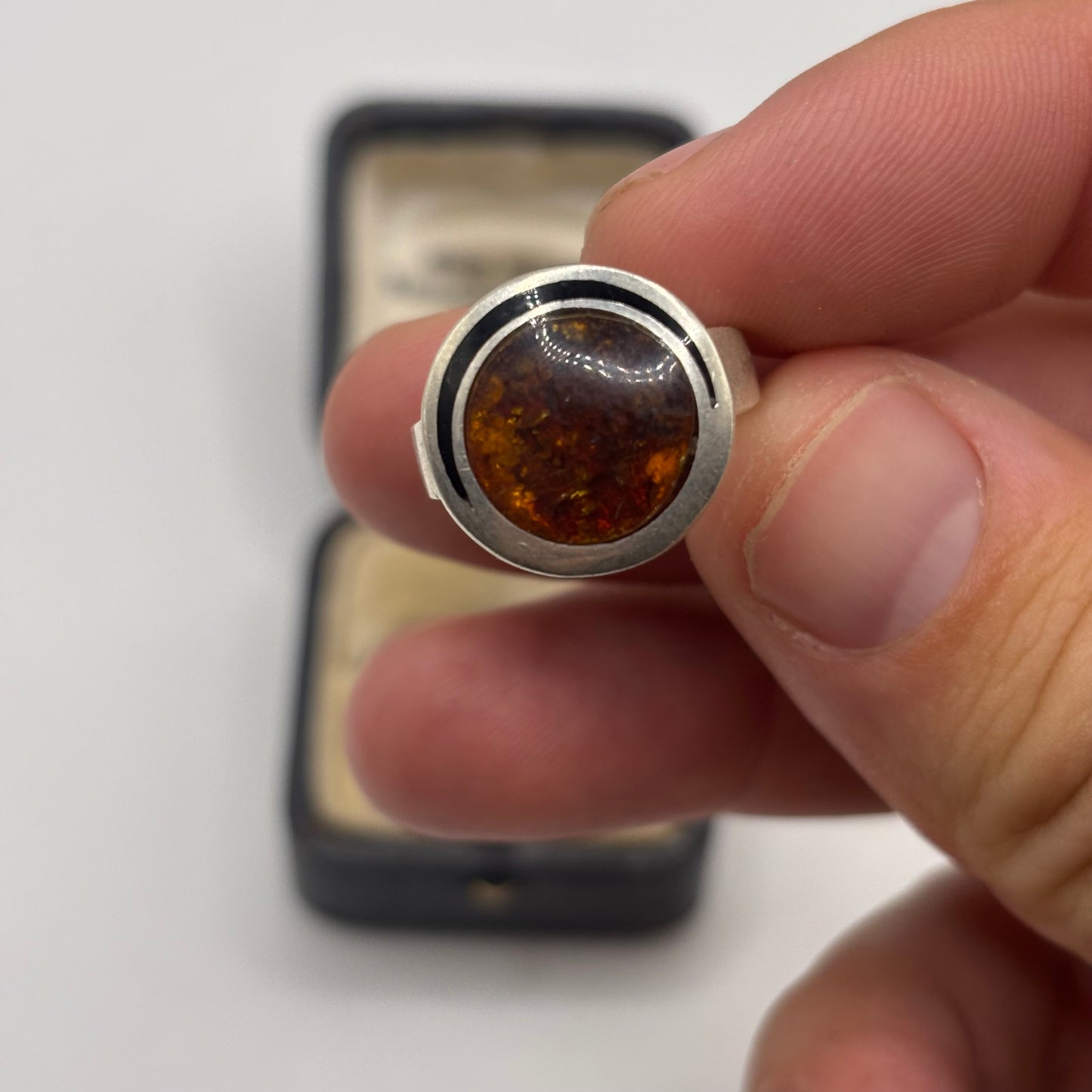 Silver Amber Inlayed Ring (N)