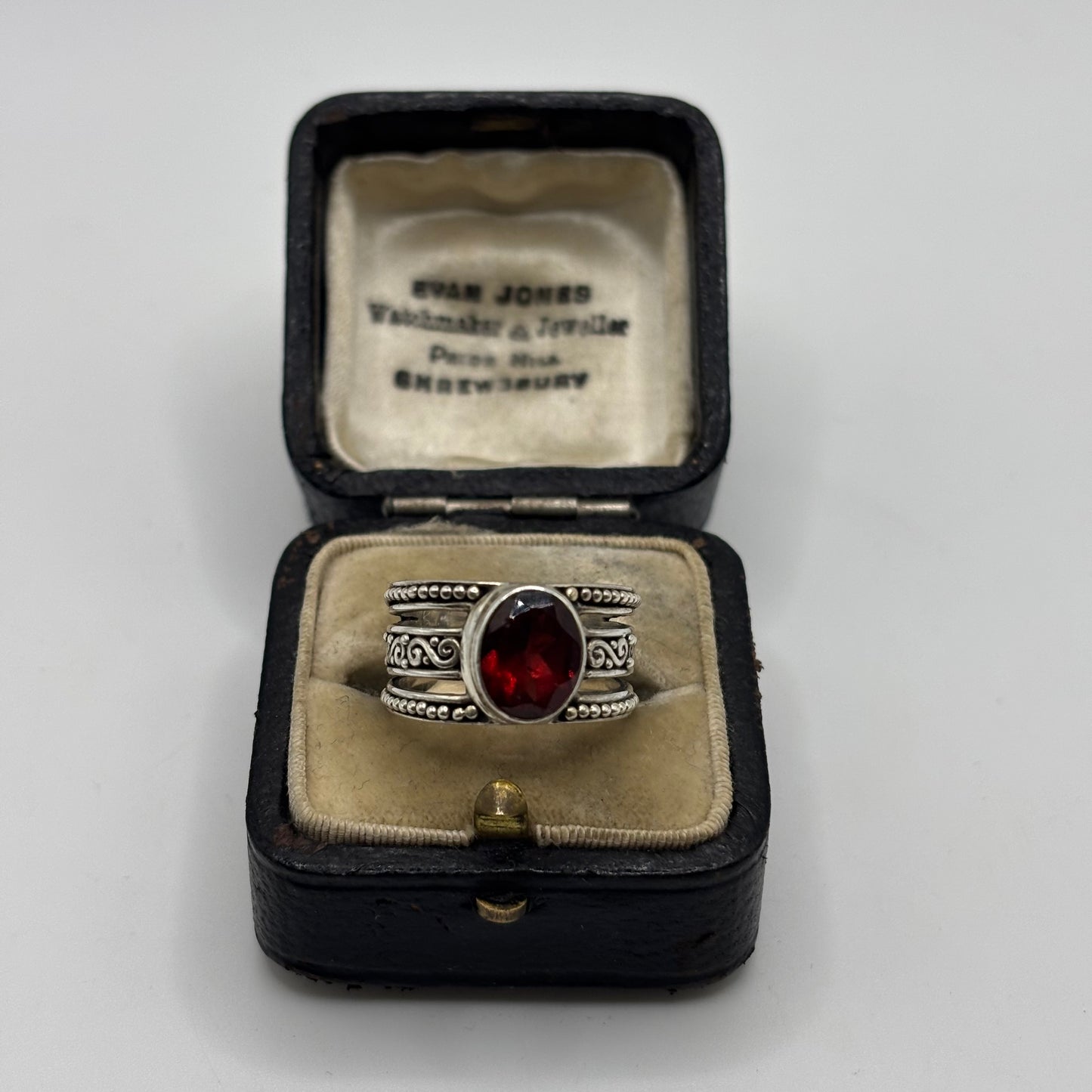 Silver Garnet Band Ring (L)