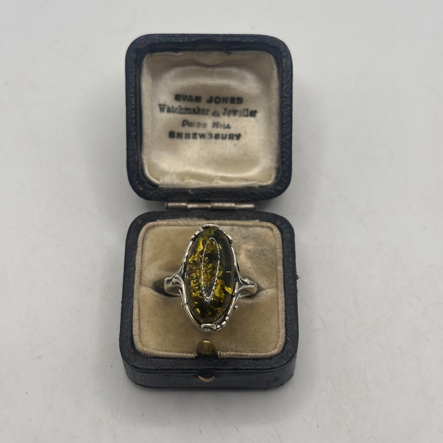 Silver Green Amber Ring (O)
