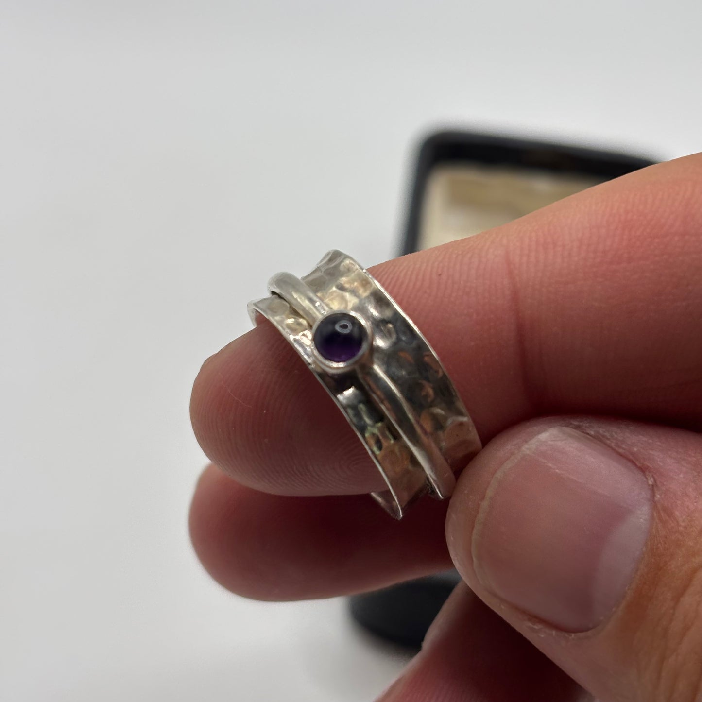 Silver Amethyst Spinner Ring (R)