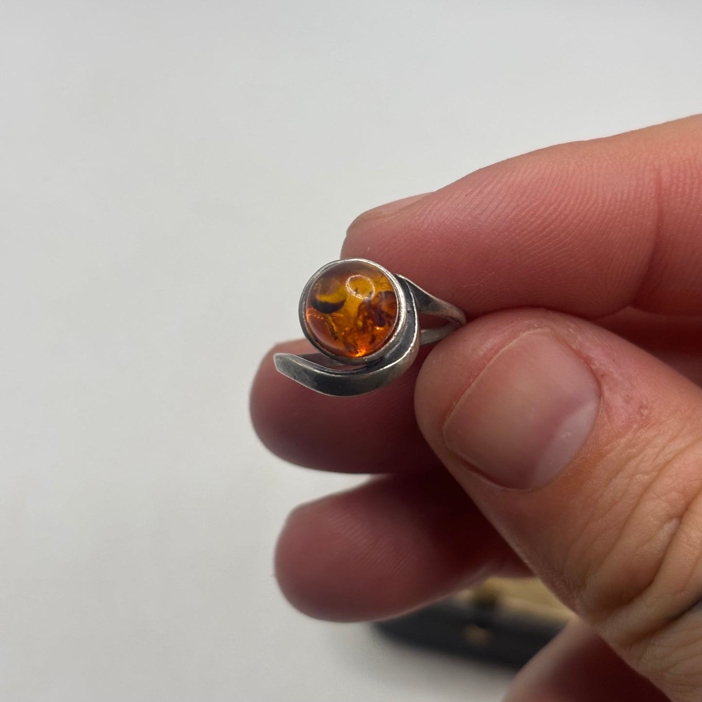 Silver Amber Ring (K 1/2)