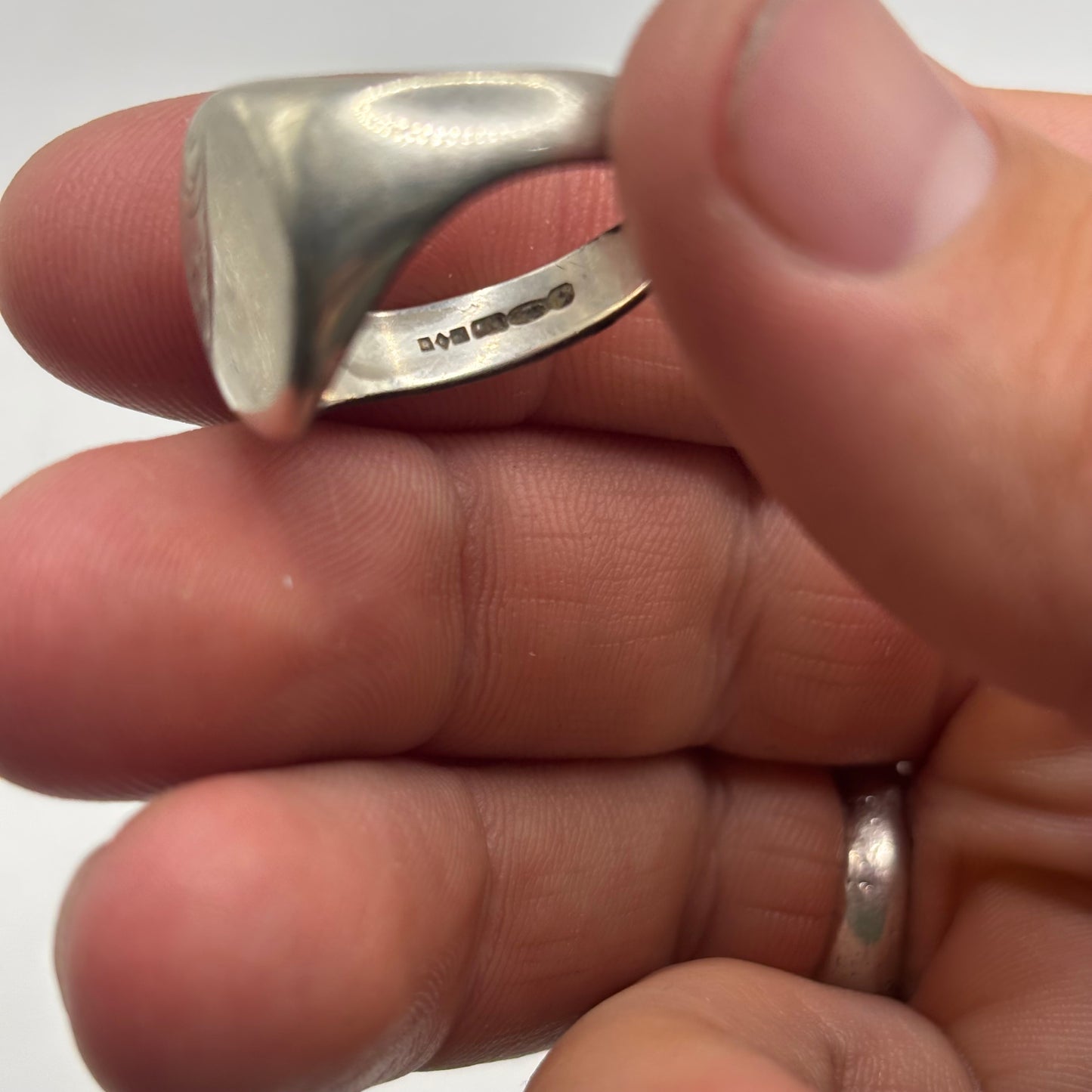 Silver Signet Ring (U)