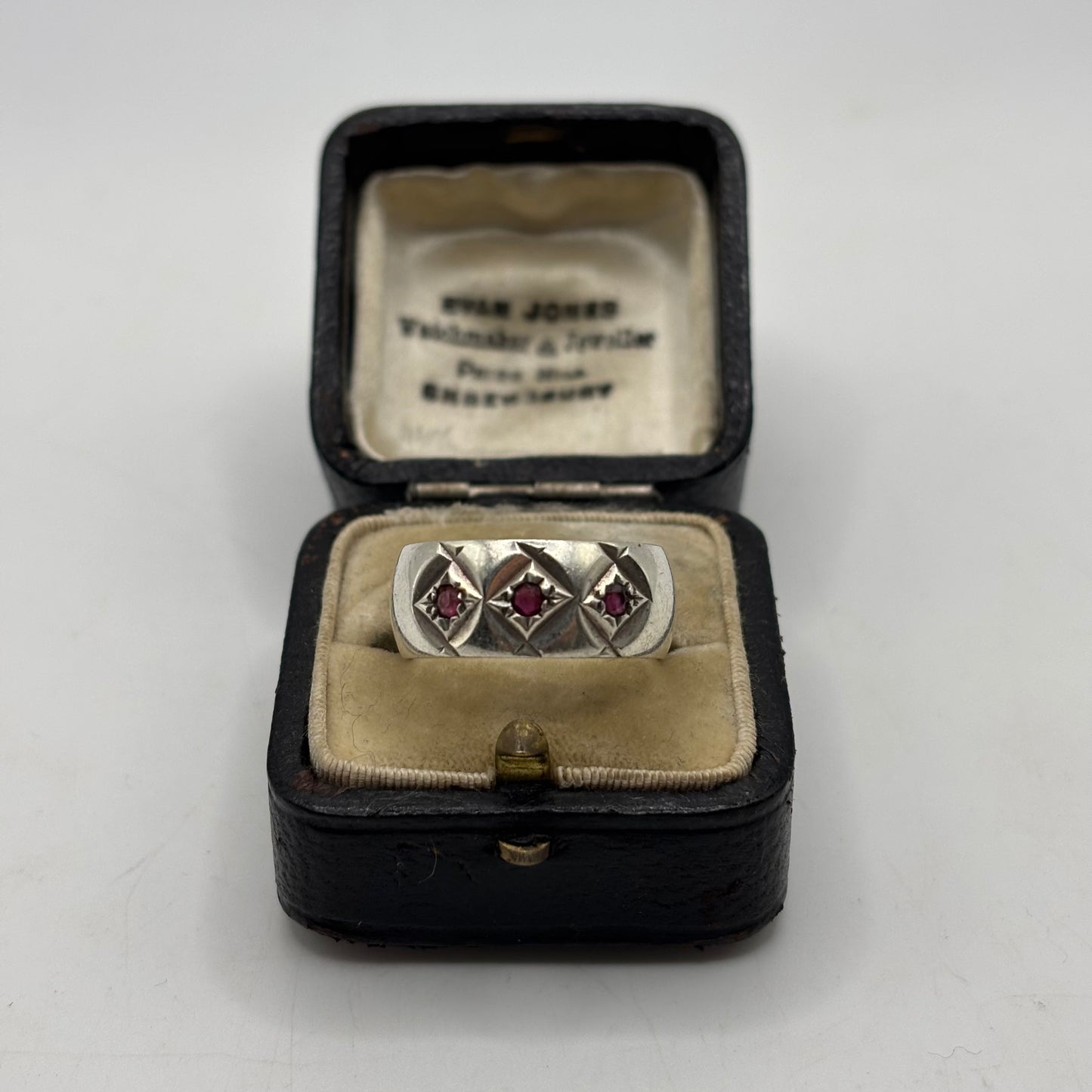 Silver Garnet Vintage Ring