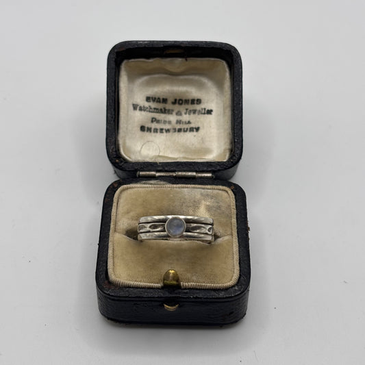 Silver Moonstone Ring (M)