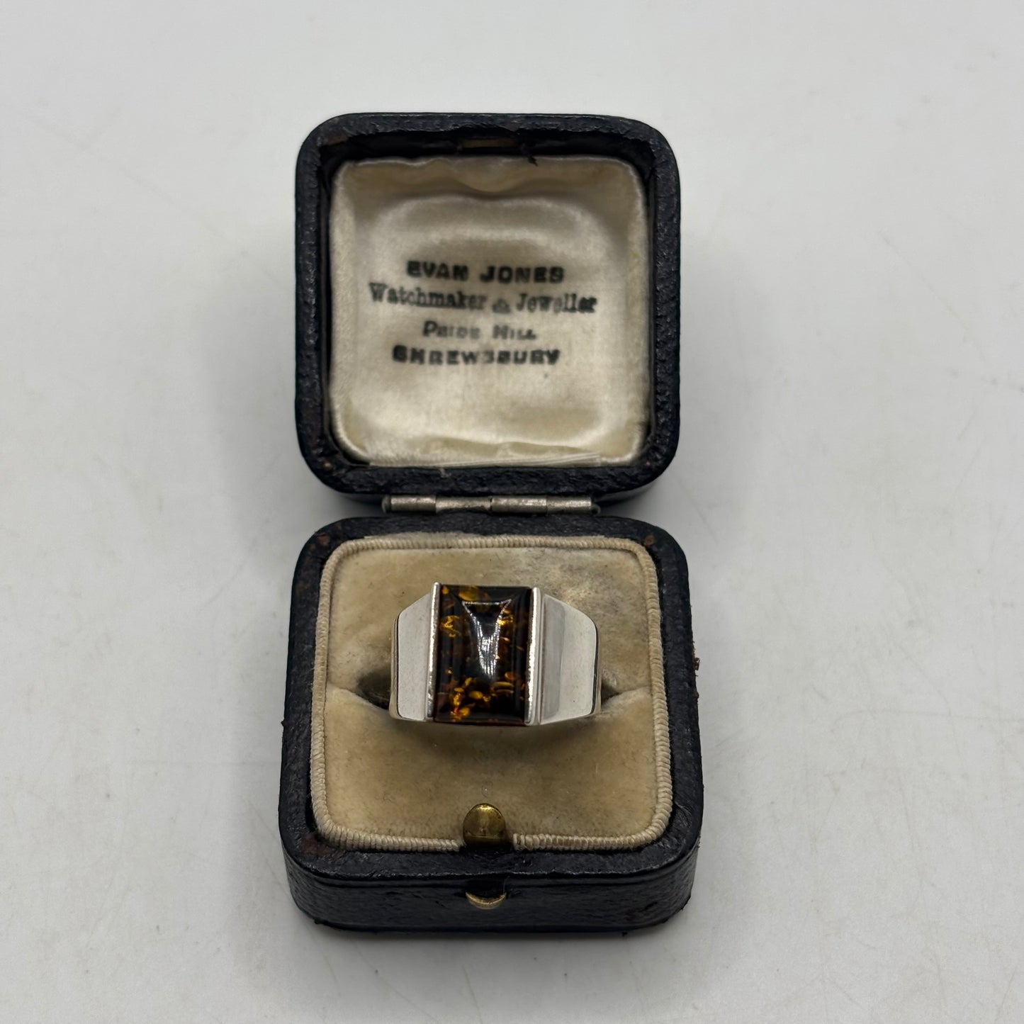 Silver Amber Signet Ring (N)
