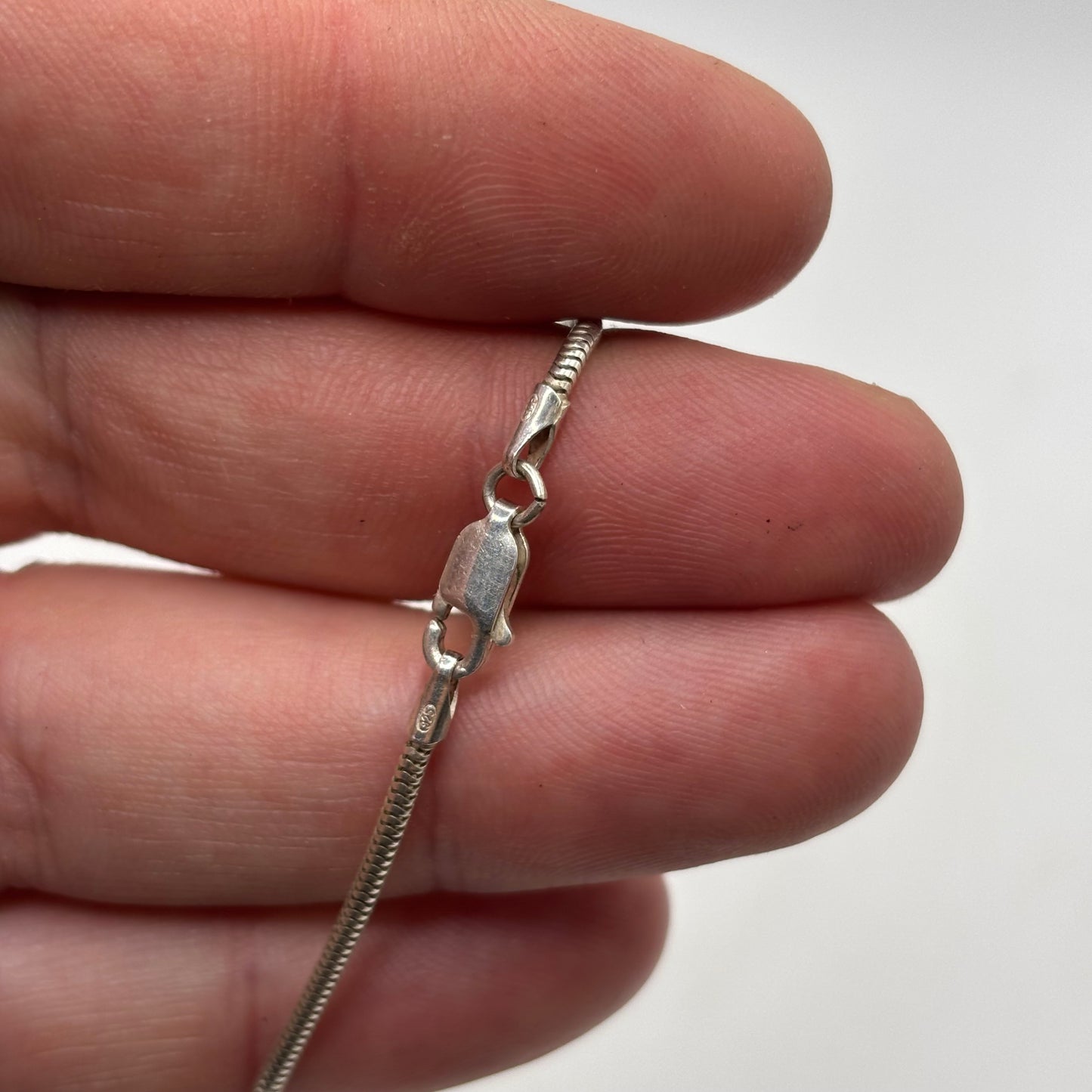 Silver 16” Shell Necklace