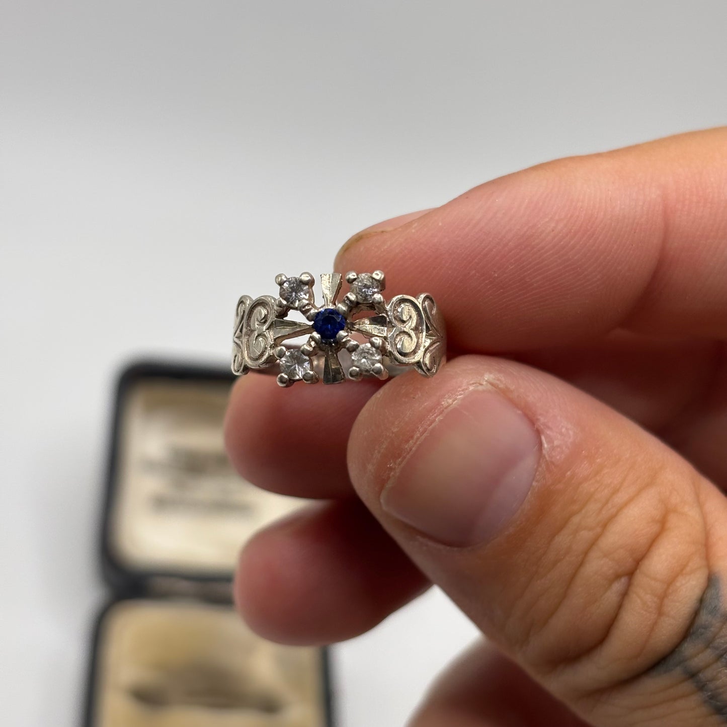 Silver Vintage Sapphire Ring (M)