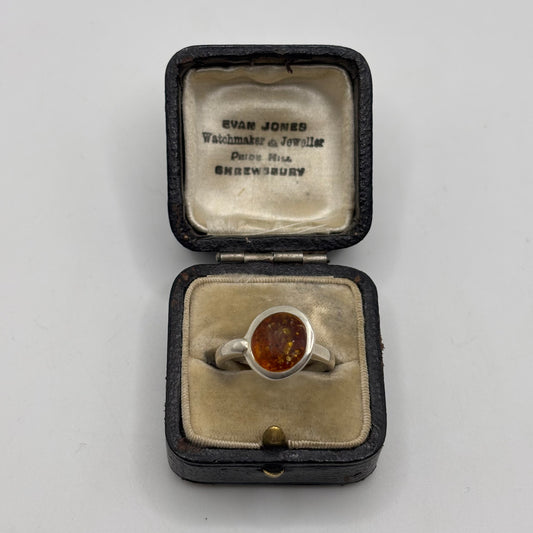 Silver Amber Inlayed Ring (Q)