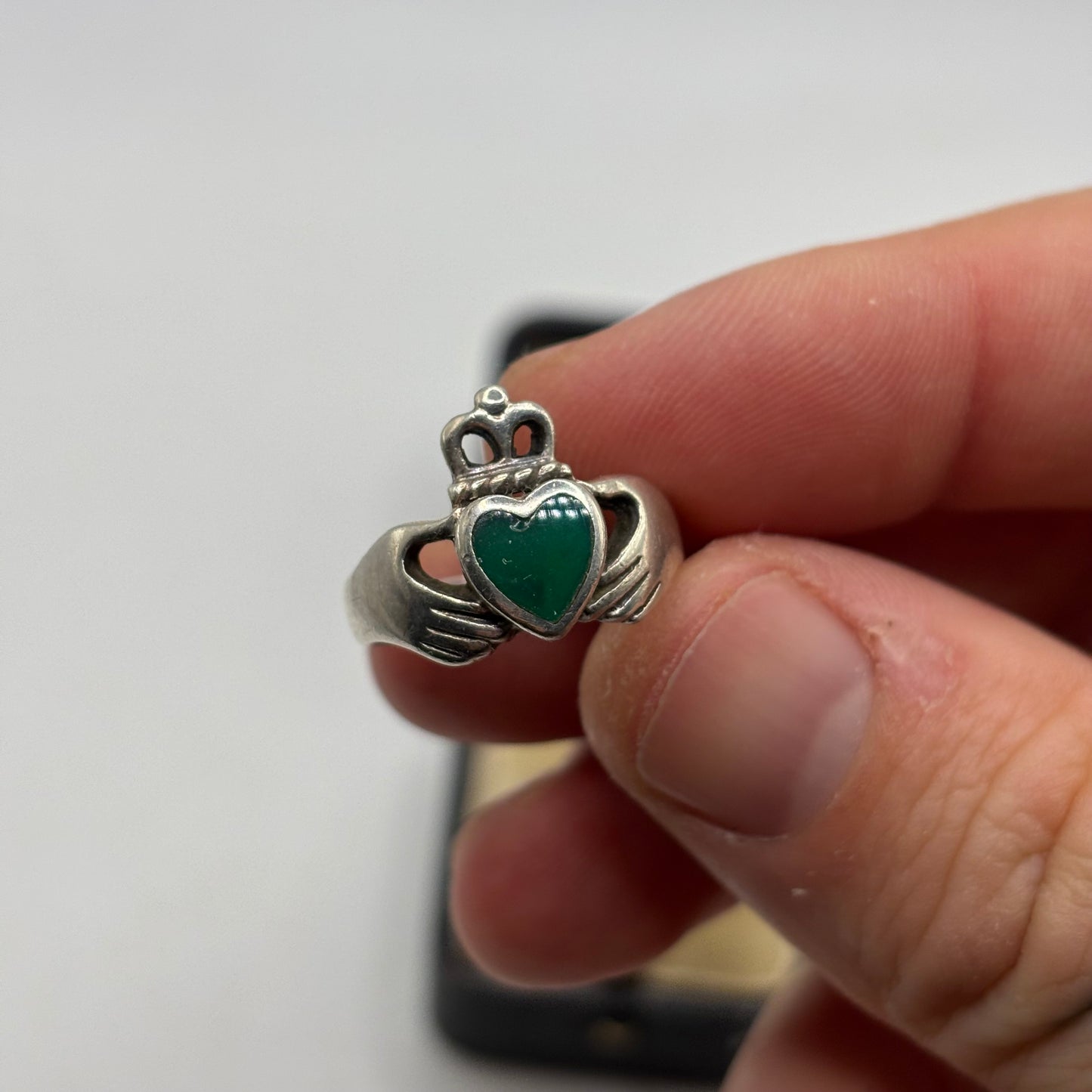 Silver Green Agate Claddagh Ring