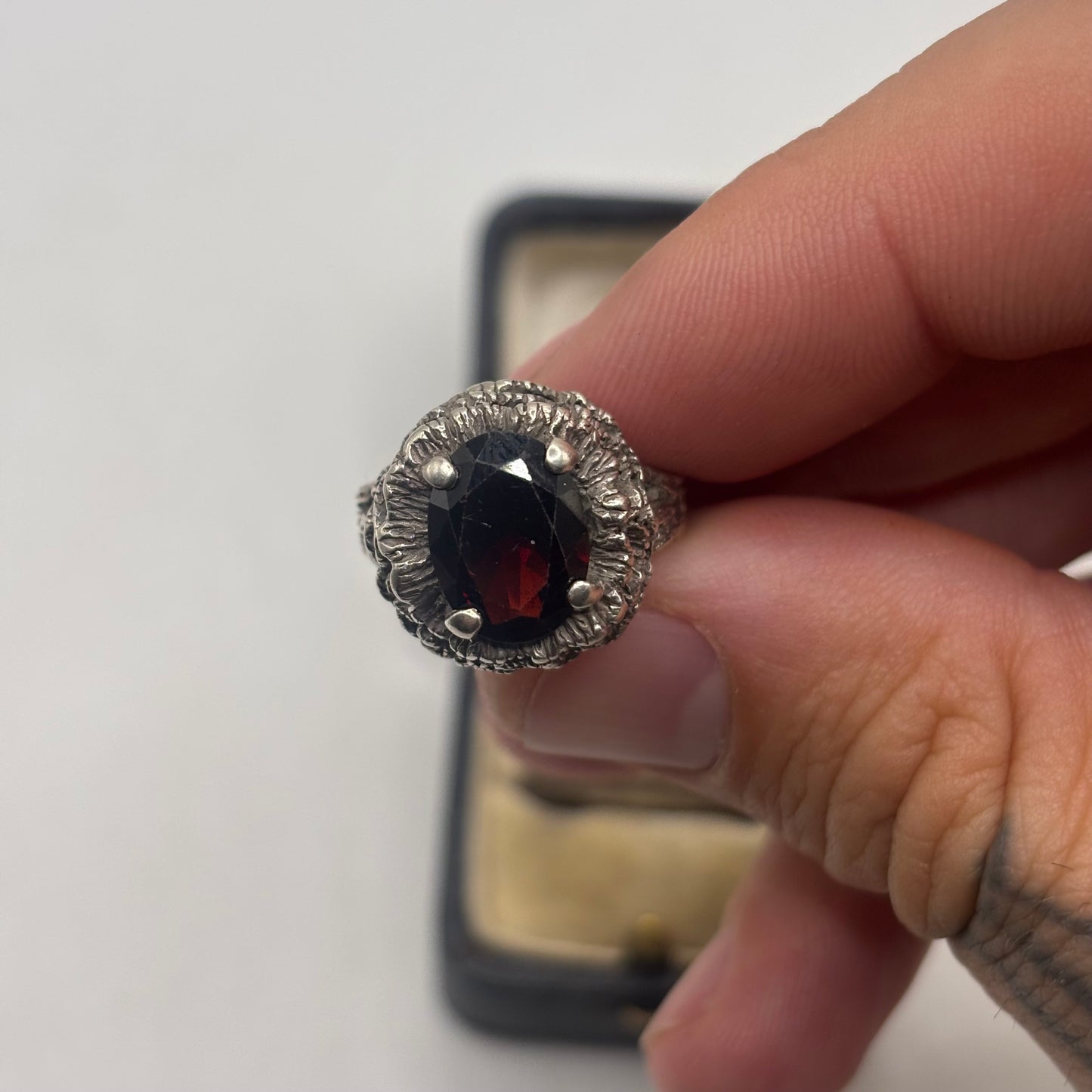 Silver Vintage Garnet Ring (N)