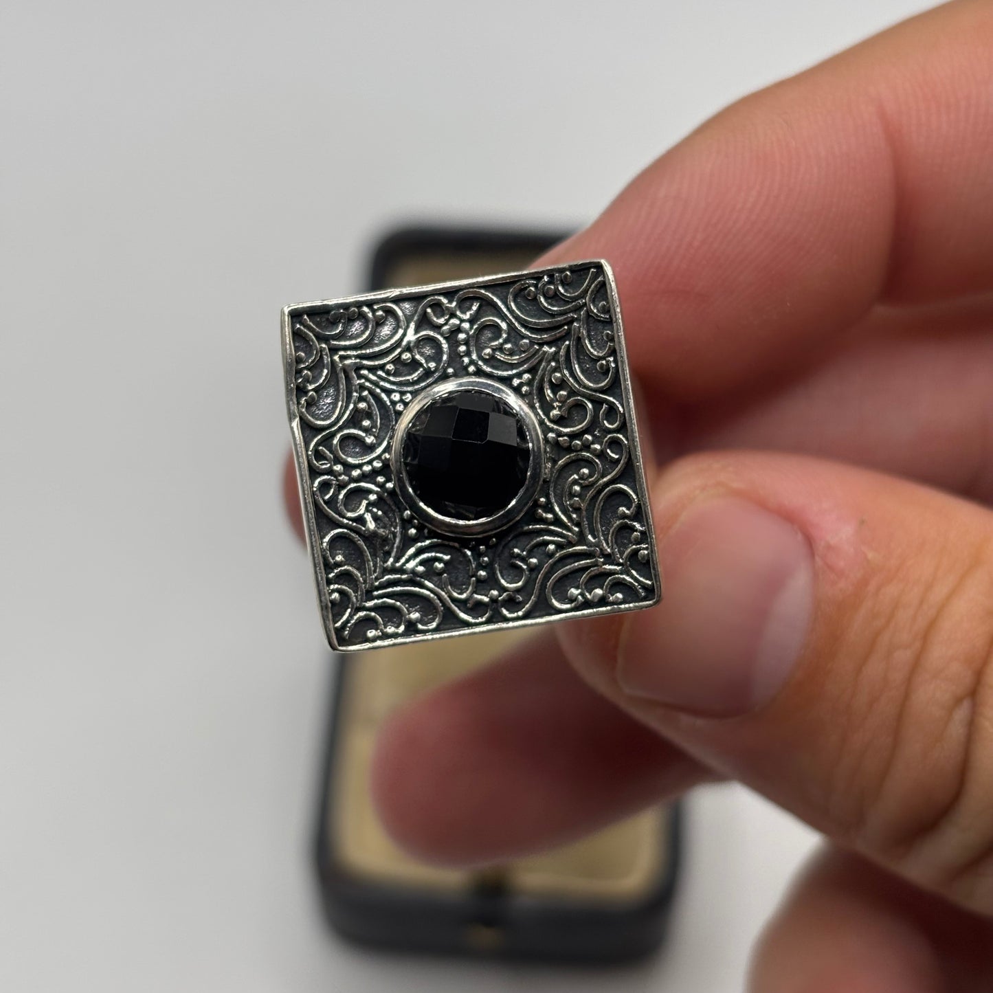 Silver Unusual Onyx Ring (S)