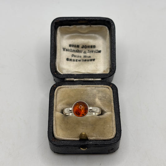 Silver Amber Ring (O)