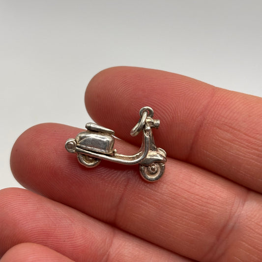 Silver Vespa Pendant