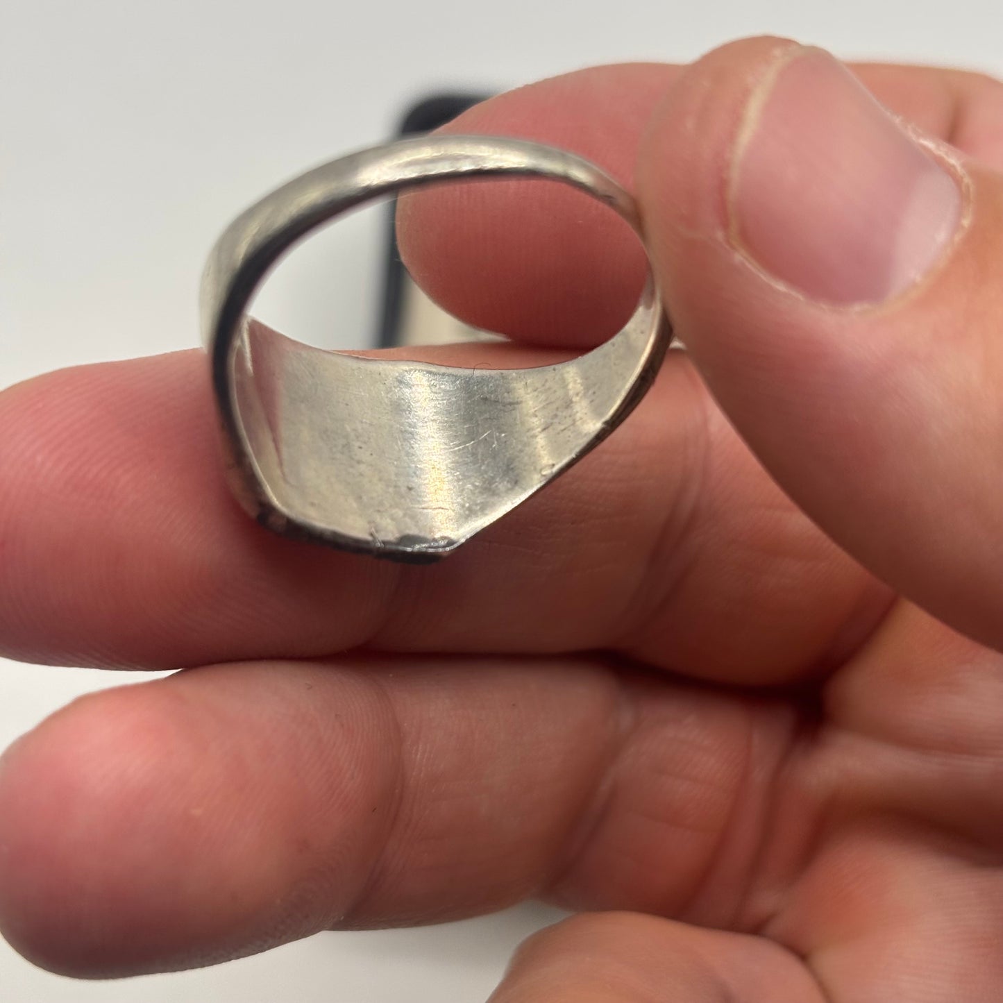 Silver Vintage Signet Ring (Z)