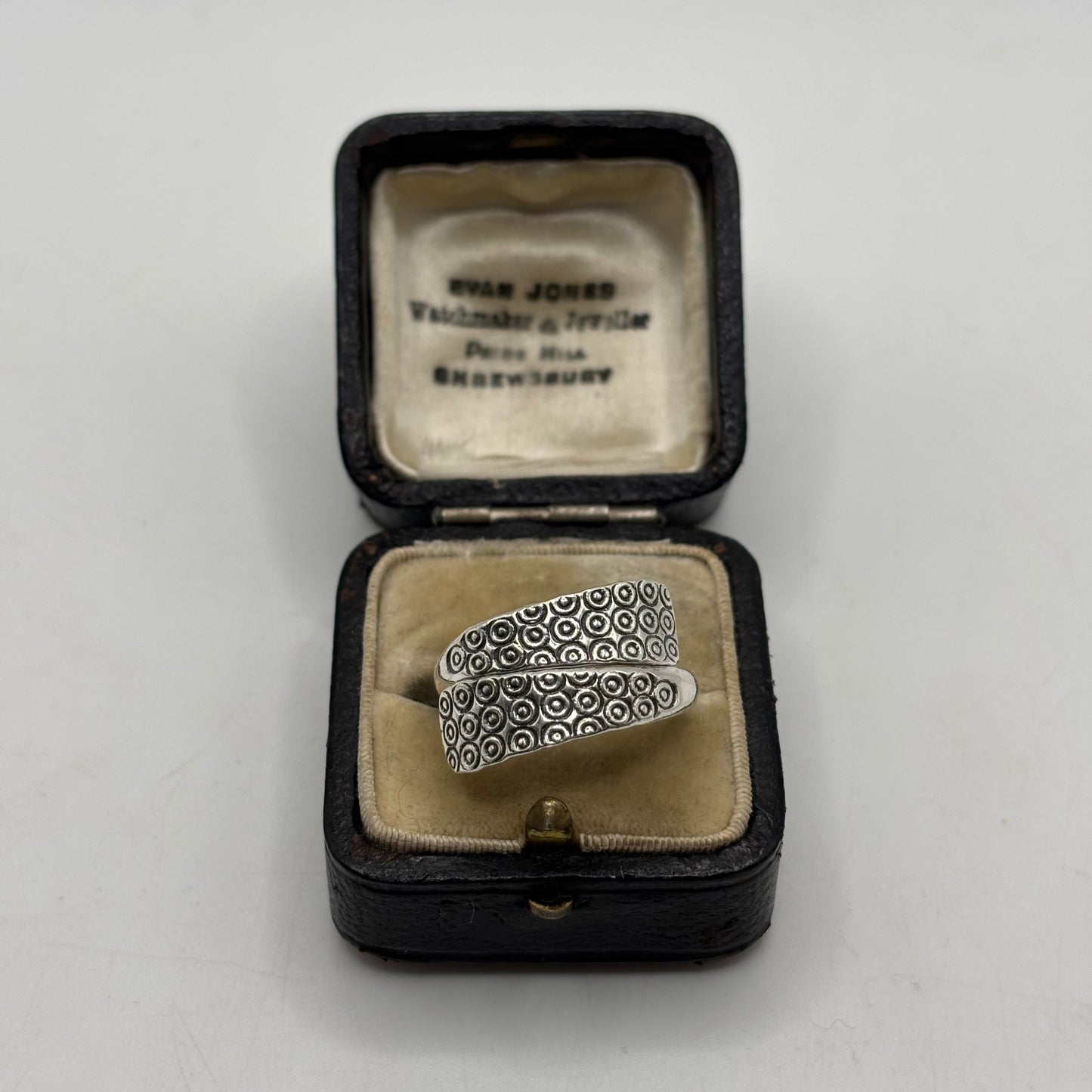 Silver Detailed Band Ring