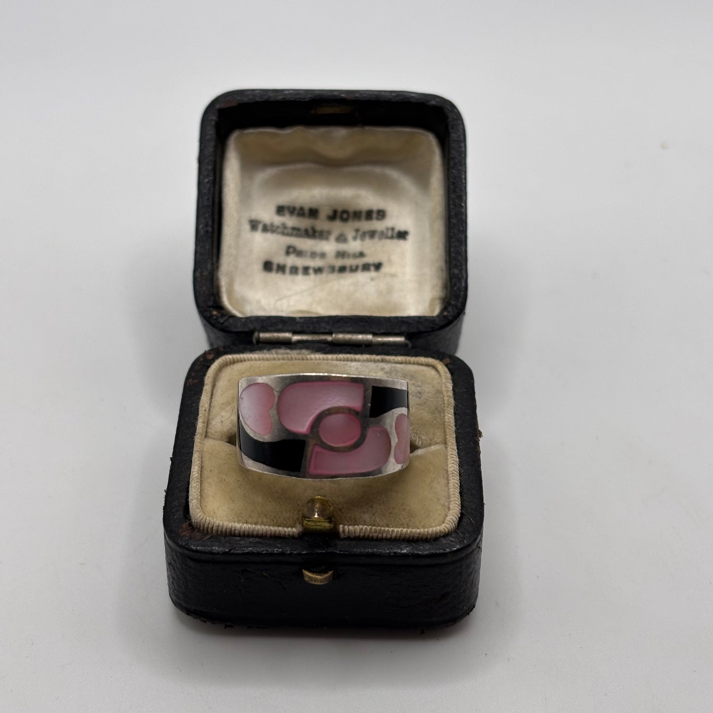 Silver Pearl Ring (O)