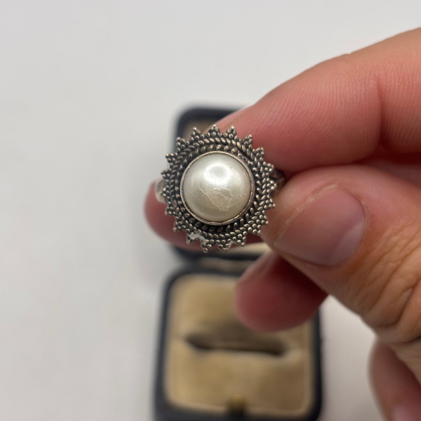 Silver Pearl Ring (Q)