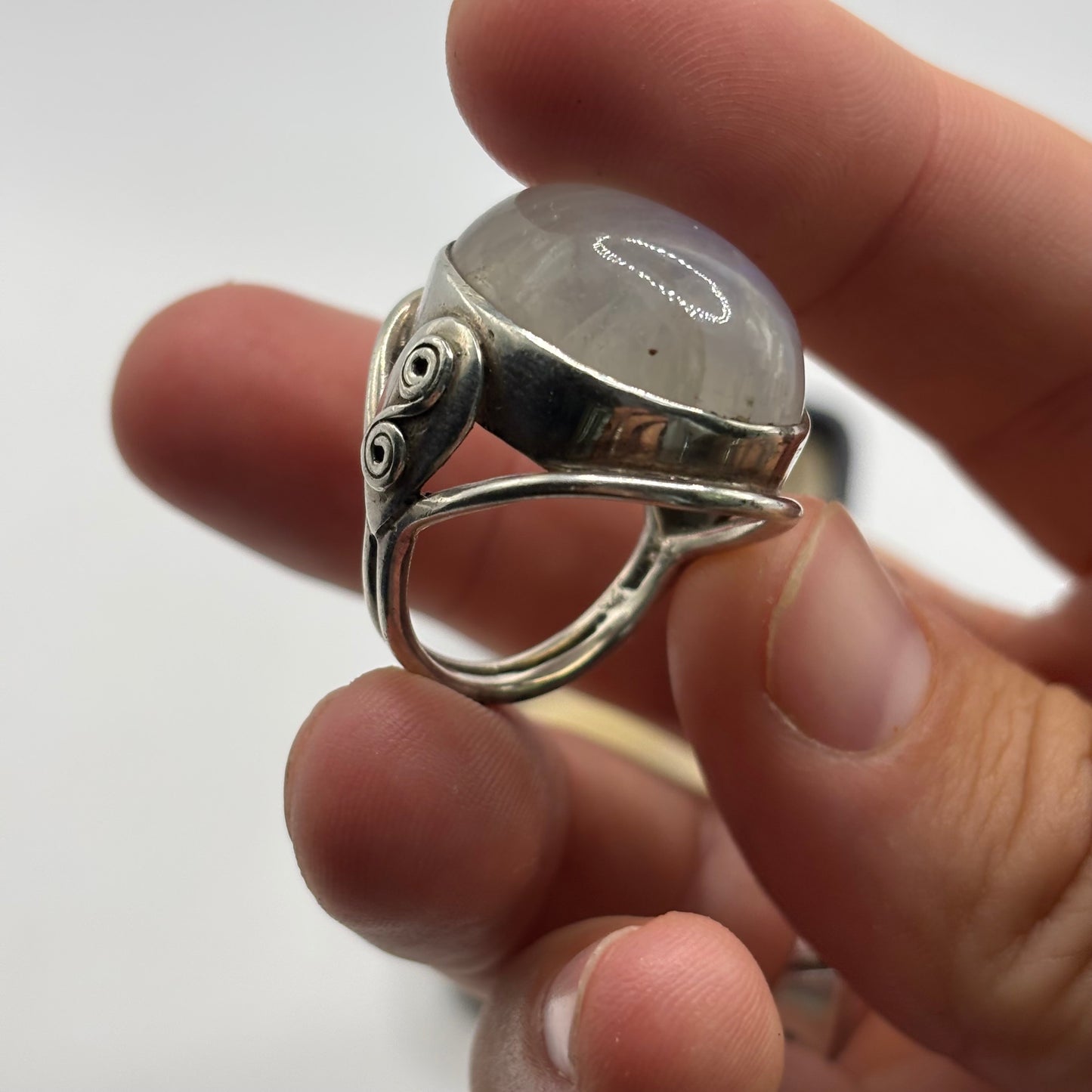 Silver Large Moonstone Ring (Q)